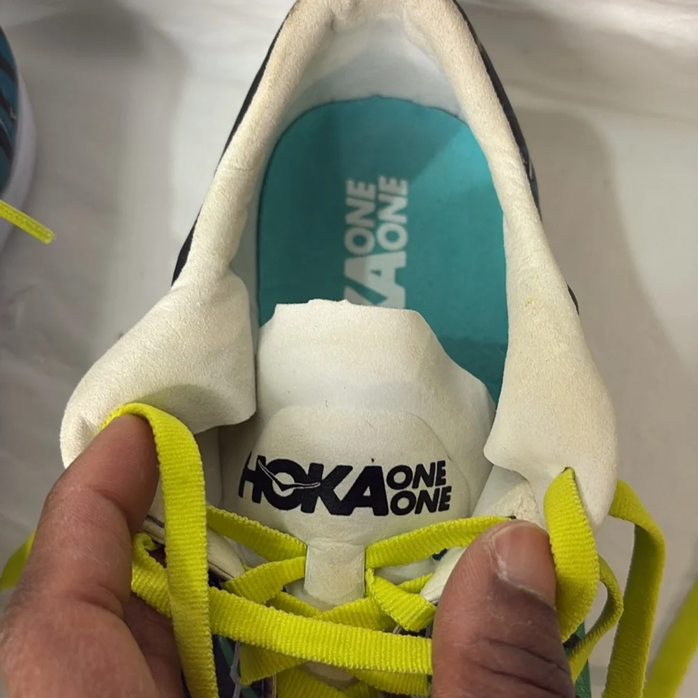 Hoka One One hoka one